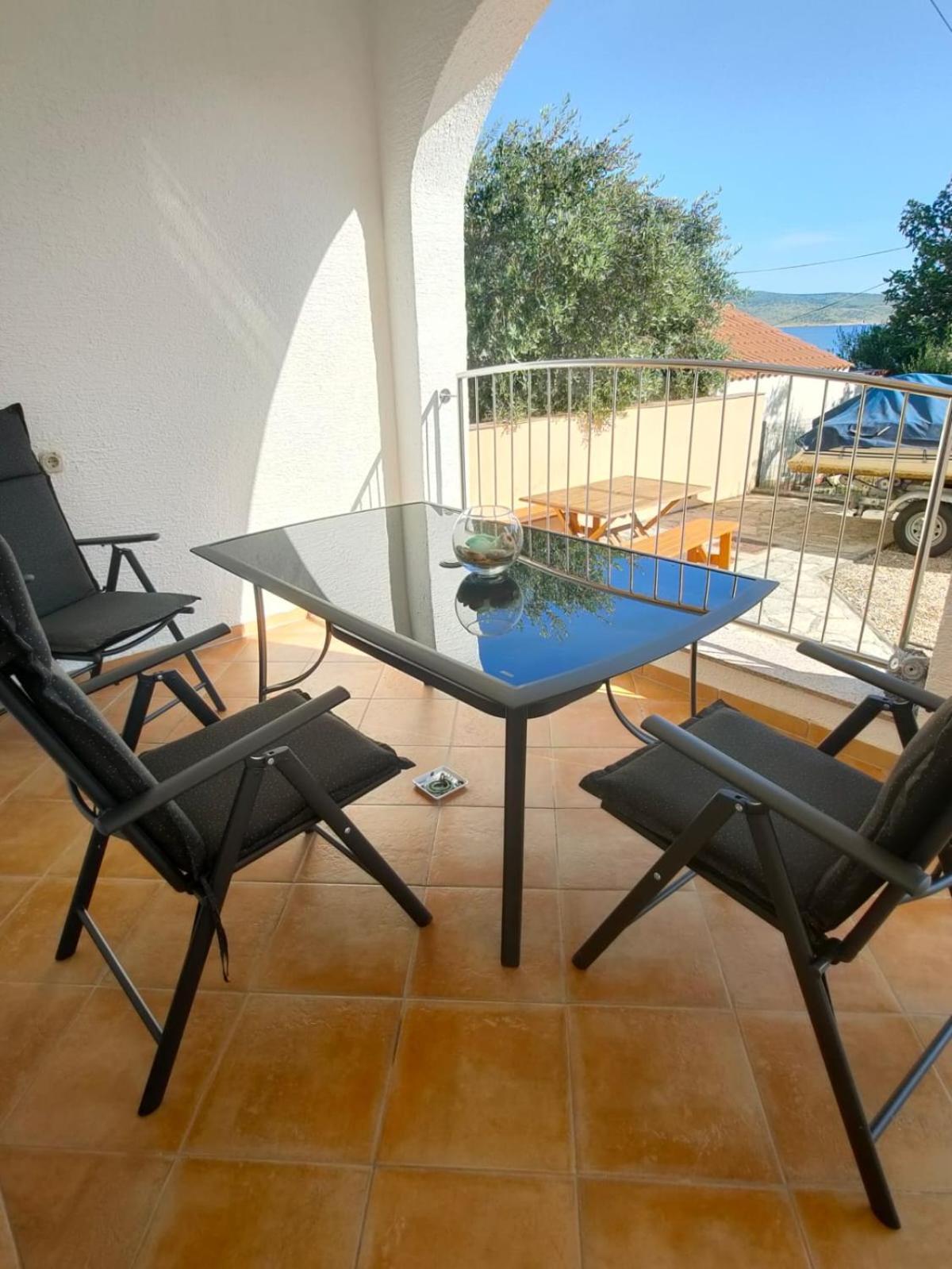 Apartaments Remi Starigrad Paklenica Exterior photo